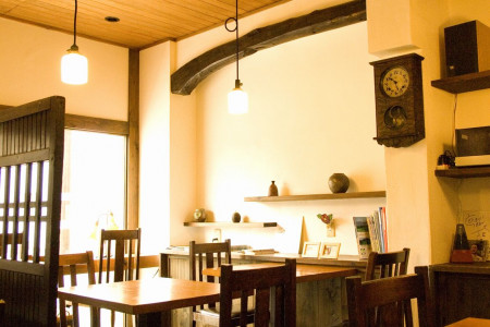 和ＣＡＦＥ茶楽　/ 茶楽山梨商店