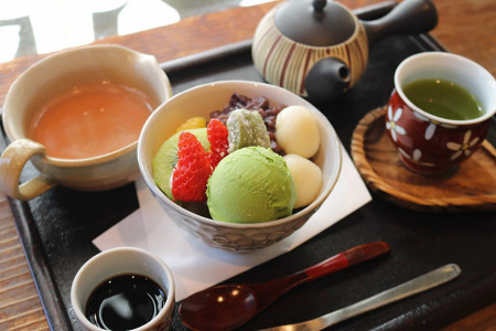 和CAFE茶楽 / 茶楽山梨商店