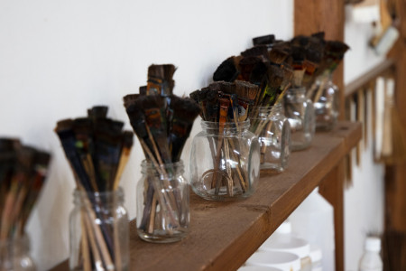 Fabric-dyeing brushes lined up at Washizu.