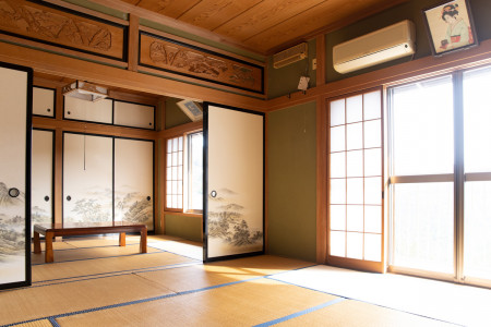 A traditional tatami room at Tenku no Yado.