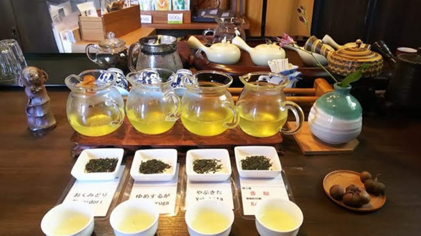 A sampling of the various teas at Moriuchi Tea Farm.