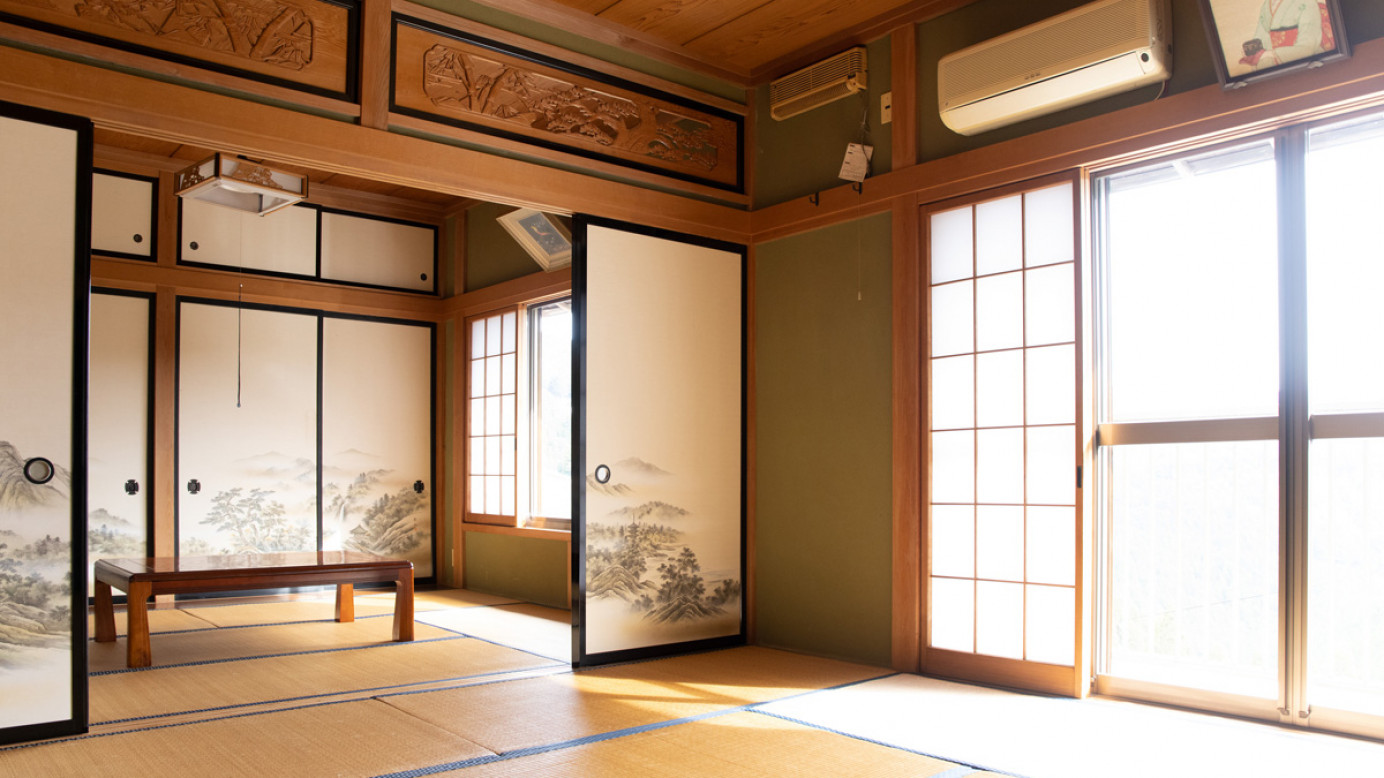 A traditional tatami room at Tenku no Yado.